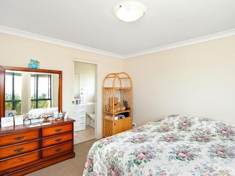 12 Viewfield Crescent, Woongarrah NSW 2259