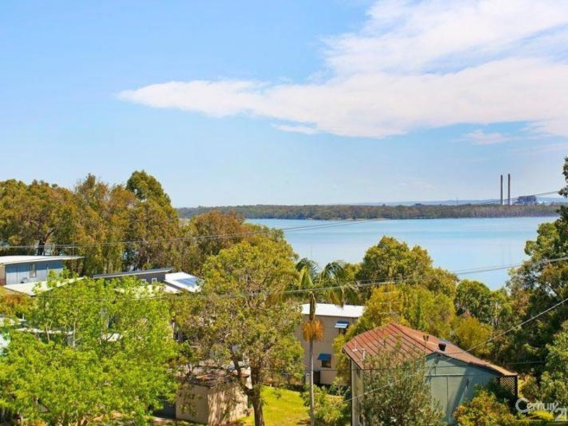 19 Anita Avenue, Lake Munmorah NSW 2259