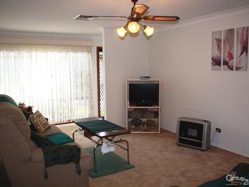 4/10 Moss Avenue, Toukley NSW 2263