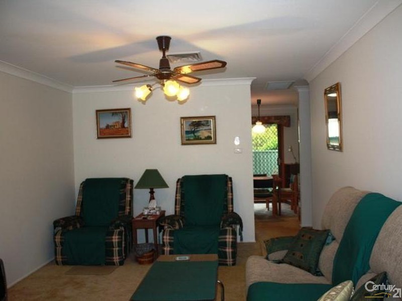 4/10 Moss Avenue, Toukley NSW 2263