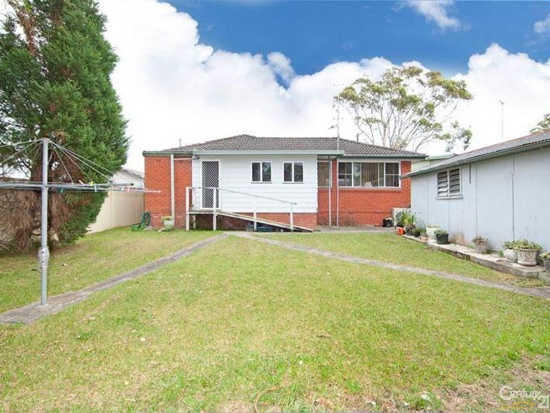 1 Beryl Street, Gorokan NSW 2263