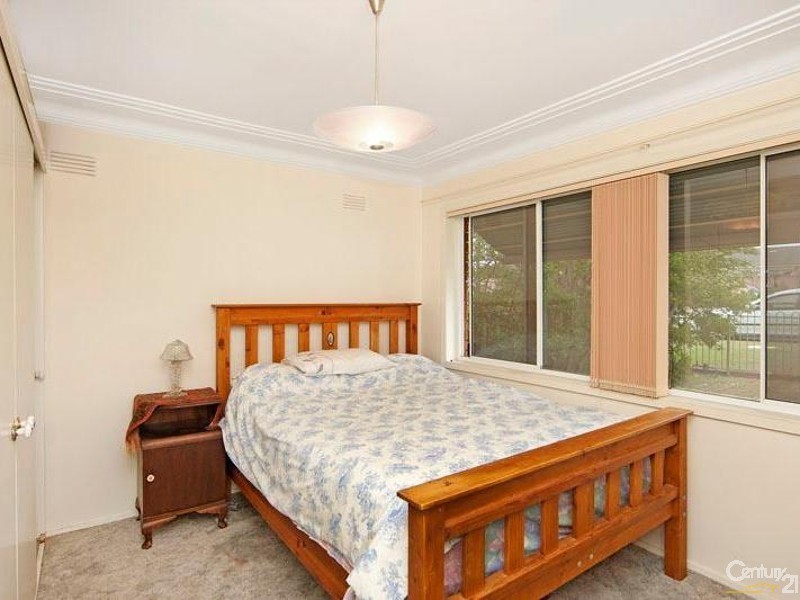 1 Beryl Street, Gorokan NSW 2263