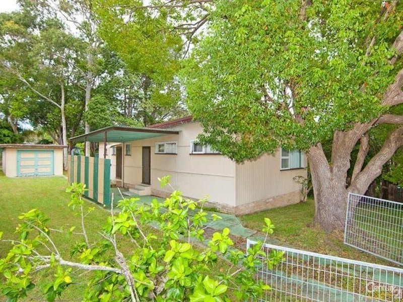 1 Eighth Avenue, Toukley NSW 2263