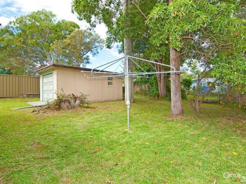 1 Eighth Avenue, Toukley NSW 2263