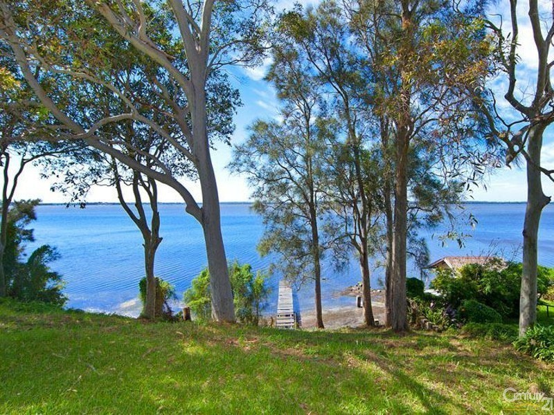 96 Tuggerawong Road, Wyongah NSW 2259