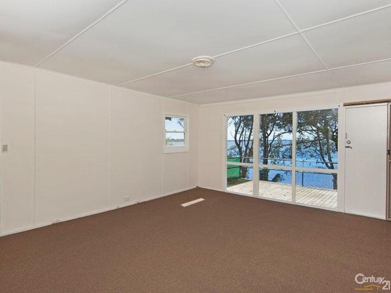 96 Tuggerawong Road, Wyongah NSW 2259