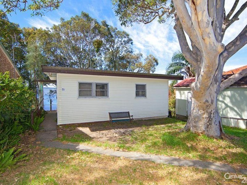 96 Tuggerawong Road, Wyongah NSW 2259