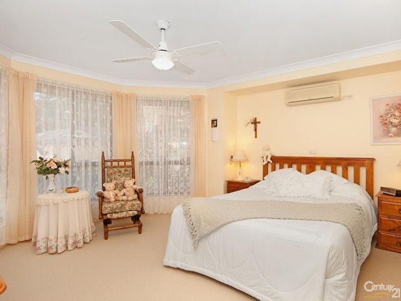 19 Mascord Ave, Wadalba NSW 2259