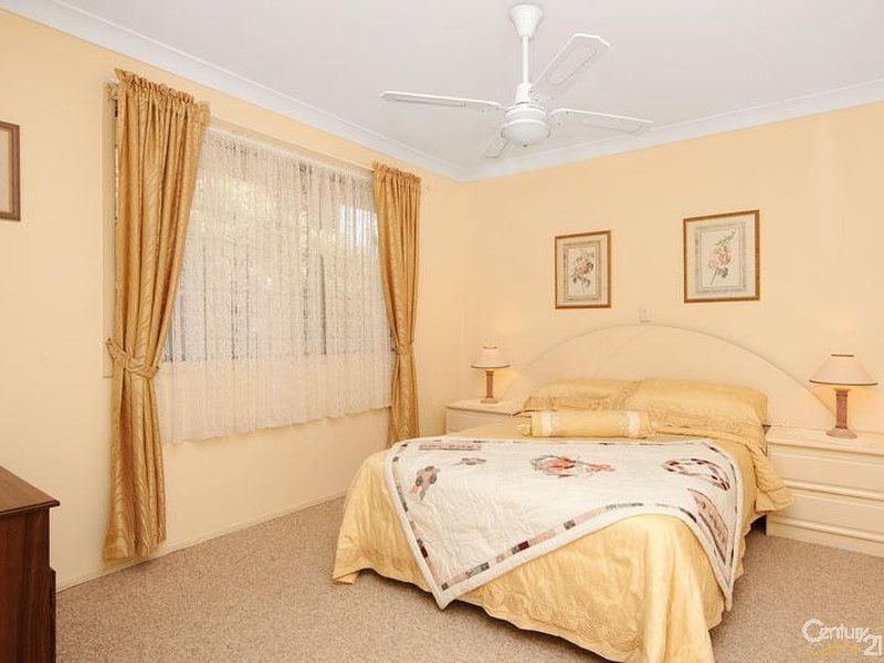 19 Mascord Ave, Wadalba NSW 2259