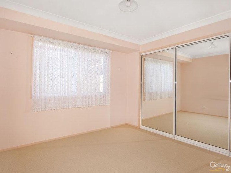 2/1 Lyle Street, Lake Haven NSW 2263