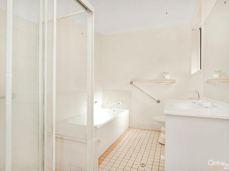 2/1 Lyle Street, Lake Haven NSW 2263