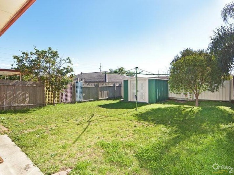 2/1 Lyle Street, Lake Haven NSW 2263