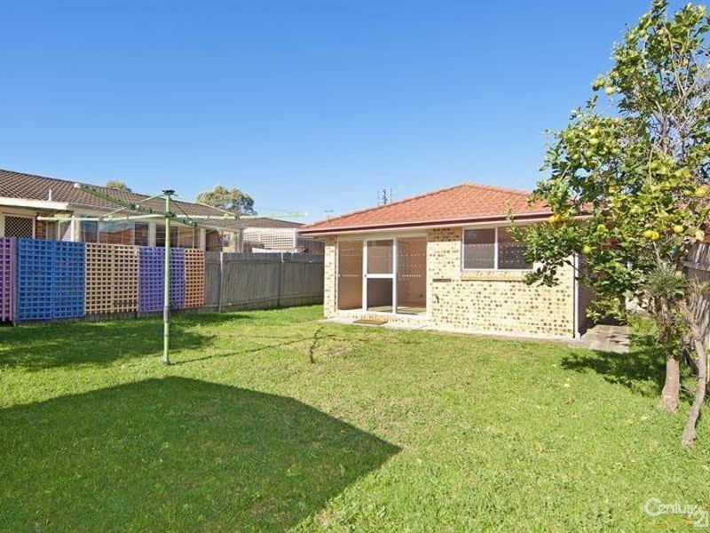 2/1 Lyle Street, Lake Haven NSW 2263