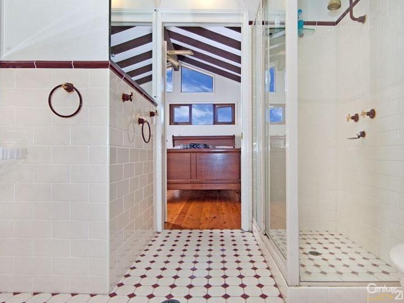 21 Wadalba Avenue, Lake Haven NSW 2263