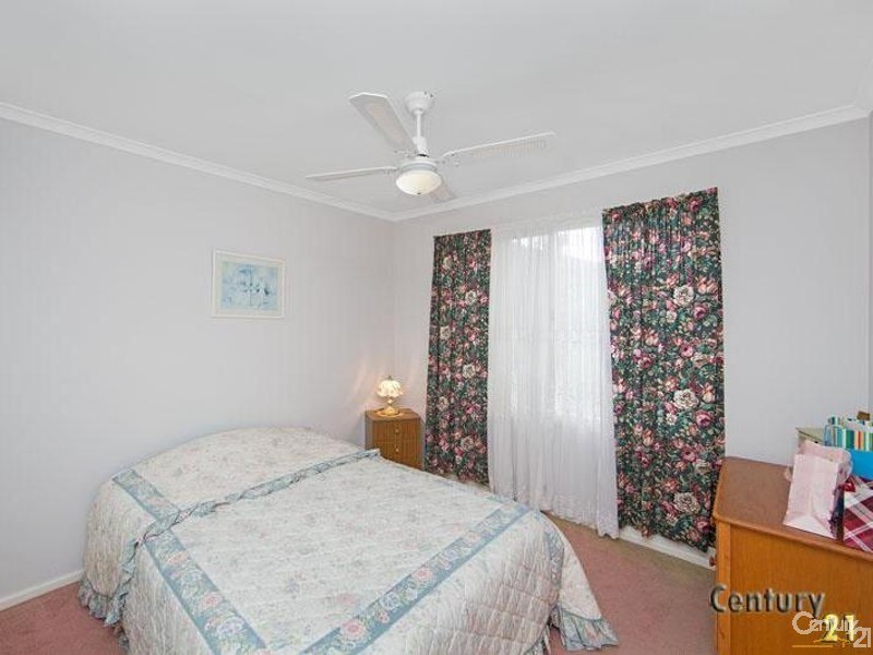 10 Barrington Drive, Woongarrah NSW 2259