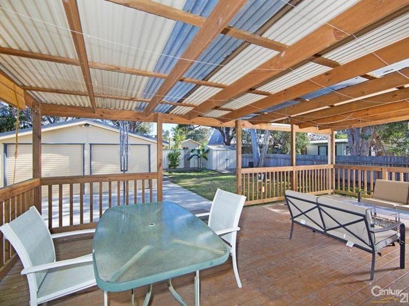 18 Dalnott Road, Gorokan NSW 2263