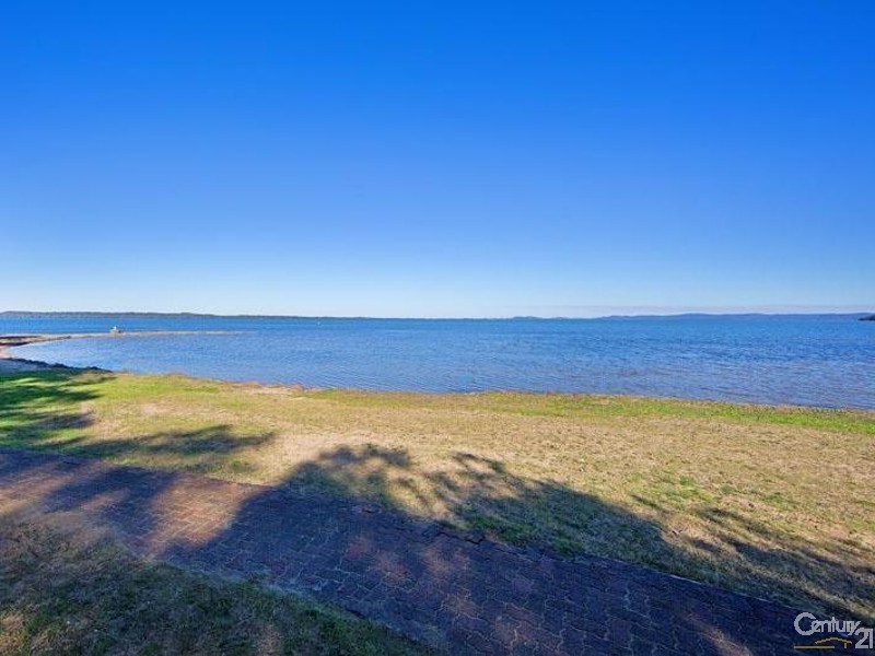 18 Dalnott Road, Gorokan NSW 2263