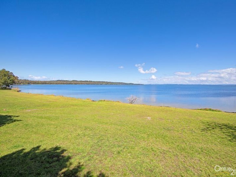 14 Beach Parade, Canton Beach NSW 2263