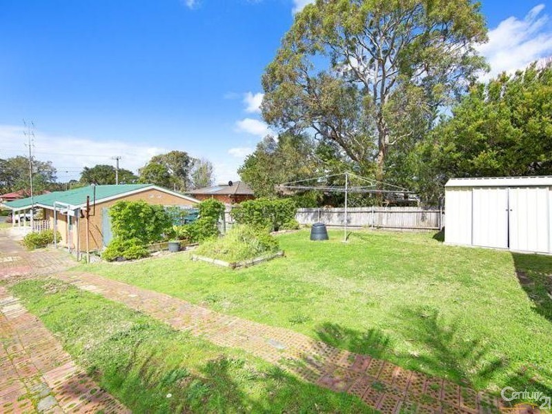 18 Delia Avenue, Budgewoi NSW 2262