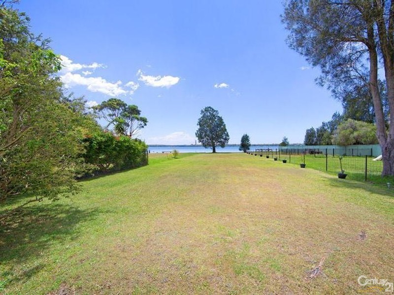 5 Panorama Avenue, Charmhaven NSW 2263