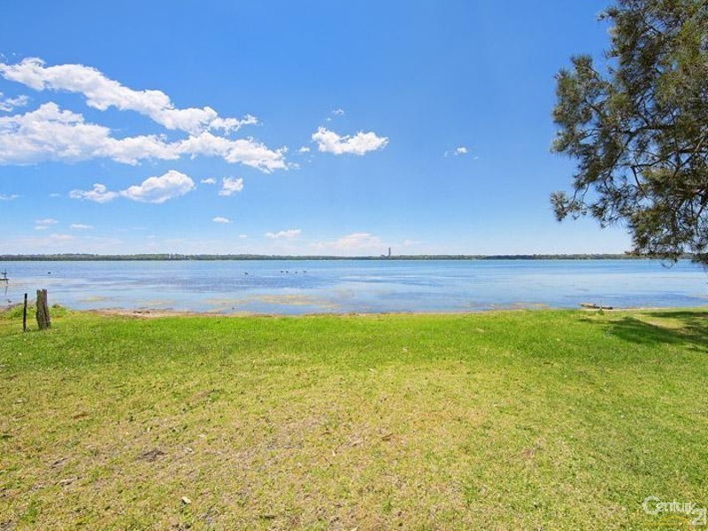 5 Panorama Avenue, Charmhaven NSW 2263
