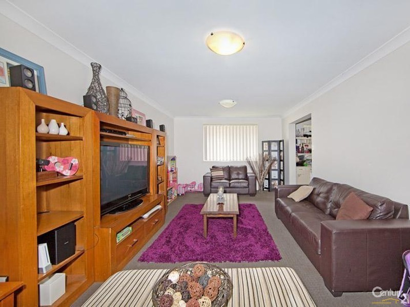 8069 Kuttabul Rd, Wadalba NSW 2259