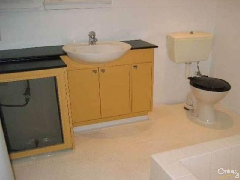 10 Charmhaven Ave, Charmhaven NSW 2263