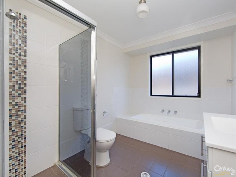 32 Watergum Road, Woongarrah NSW 2259