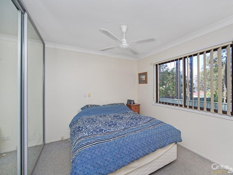 28 Parkside Dr, Charmhaven NSW 2263