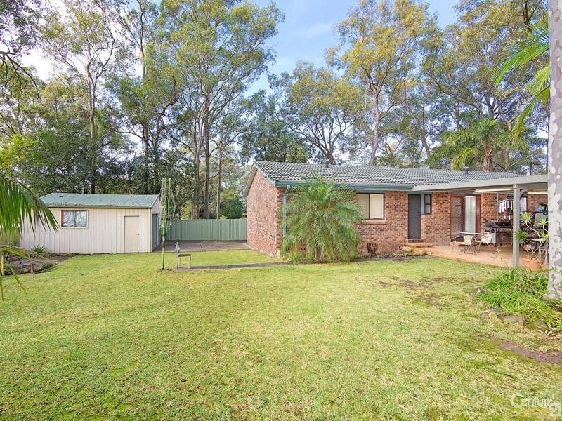 28 Parkside Dr, Charmhaven NSW 2263