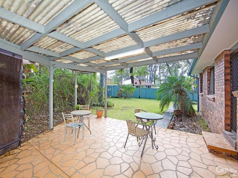 28 Parkside Dr, Charmhaven NSW 2263