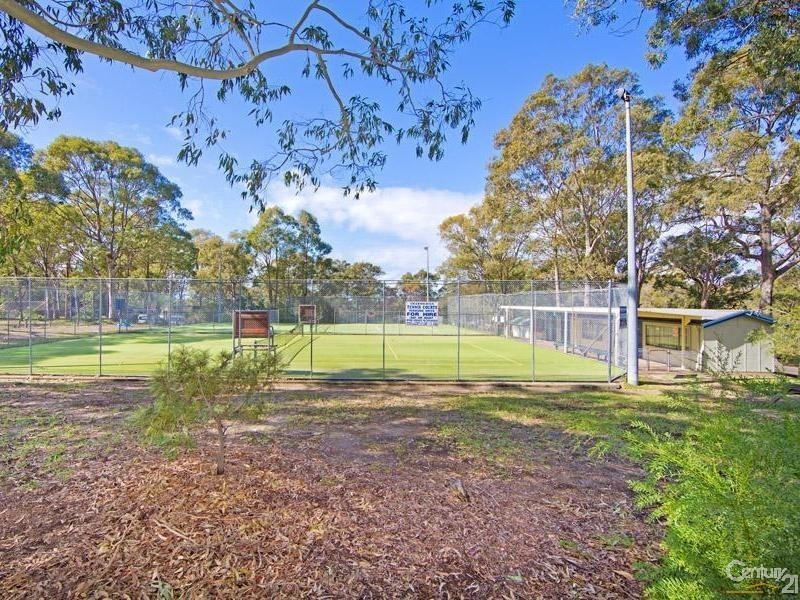 28 Parkside Dr, Charmhaven NSW 2263