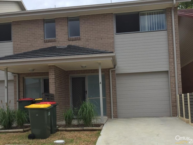 4/8 Stockton Street, Morisset NSW 2264