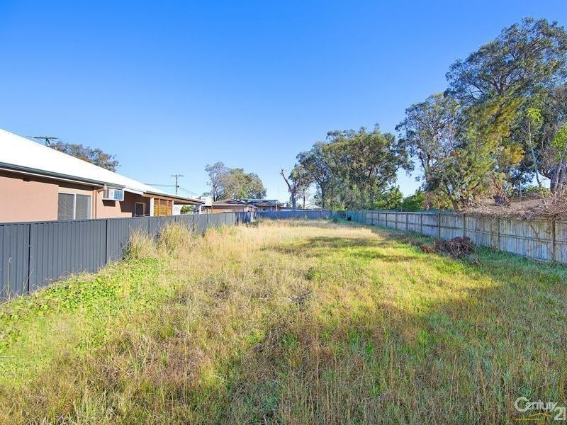 24 Malvina Pde, Gorokan NSW 2263