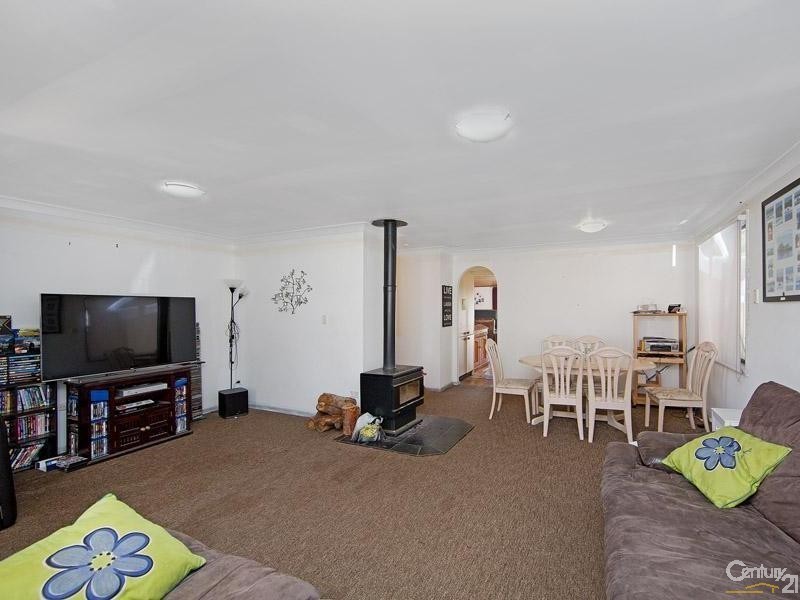 28  Wall Road, Gorokan NSW 2263