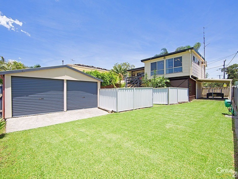 61 Cams Boulavarde, Summerland Point NSW 2259