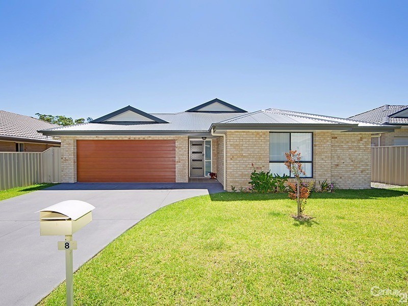 8 Kelowana avenue, Morisset NSW 2264