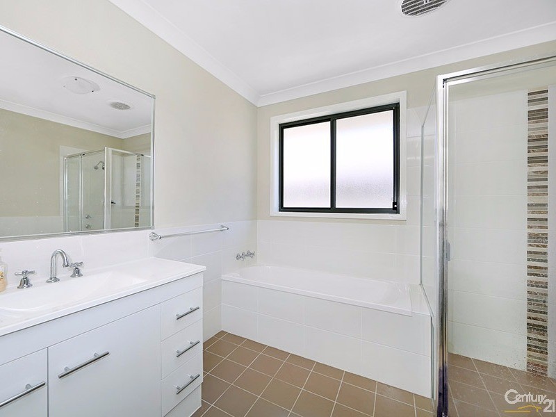 8 Kelowana avenue, Morisset NSW 2264