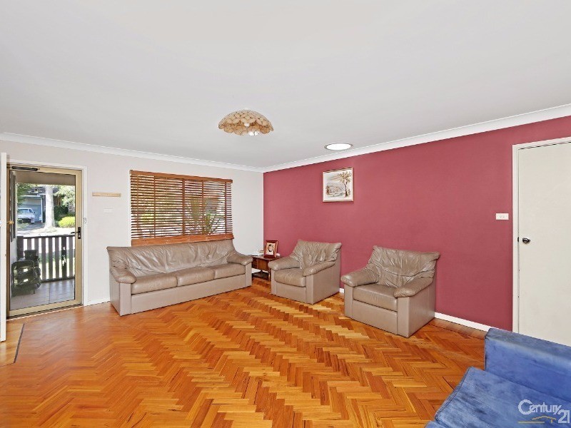 7 Wondaboyne Avenue, Charmhaven NSW 2263