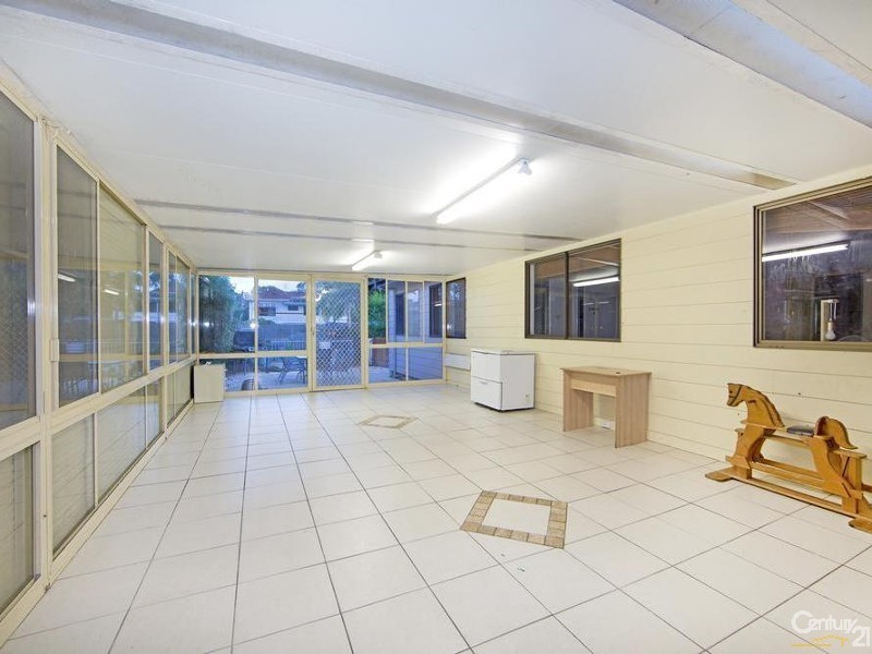 7 Wondaboyne Avenue, Charmhaven NSW 2263