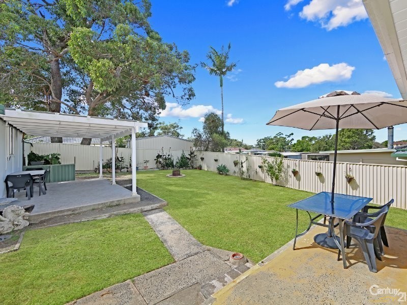 69 Robson Avenue, Gorokan NSW 2263