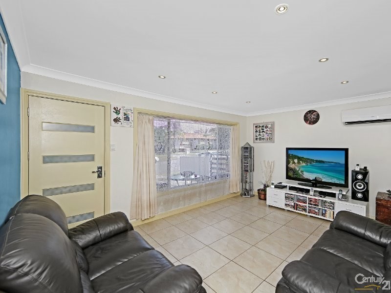 69 Robson Avenue, Gorokan NSW 2263