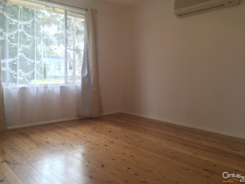 11 Delia Avenue, Budgewoi NSW 2262