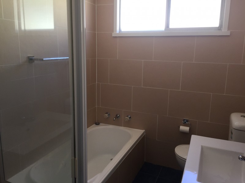 11 Delia Avenue, Budgewoi NSW 2262