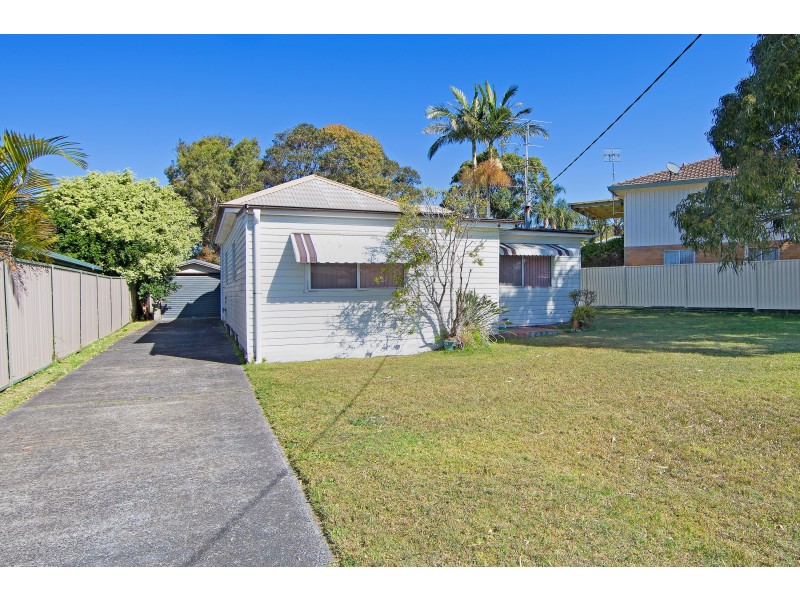 11 Alice Parade, Toukley NSW 2263