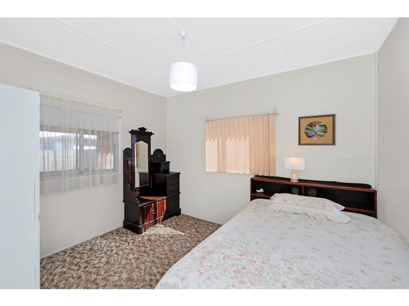 11 Alice Parade, Toukley NSW 2263