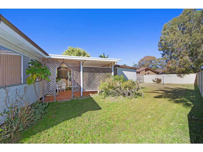 11 Alice Parade, Toukley NSW 2263