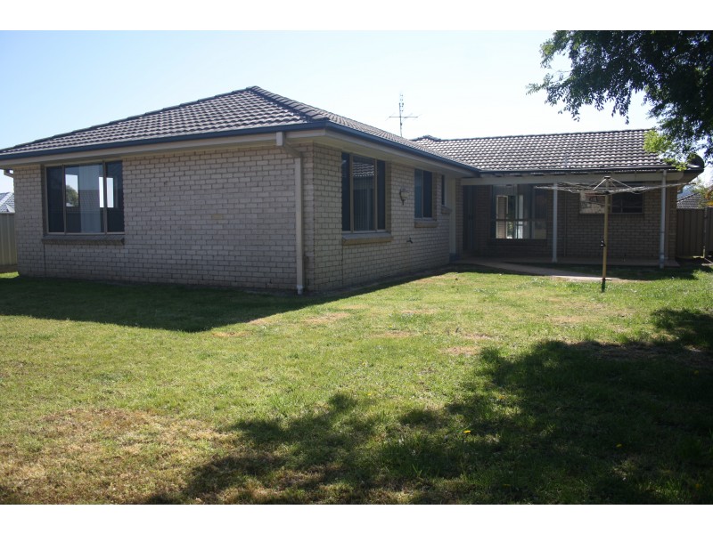 13 Bayberry Avenue, Woongarrah NSW 2259