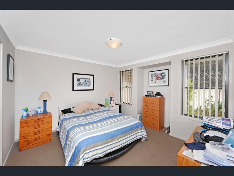 4 Crestleigh Close, Woongarrah NSW 2259