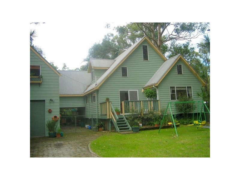 12 Raymond St, Tacoma South NSW 2259